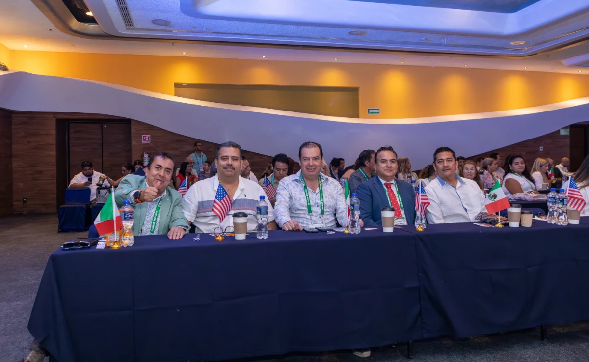 Fotografía de evento corporativo — Cumbre RGVCOIN 2026