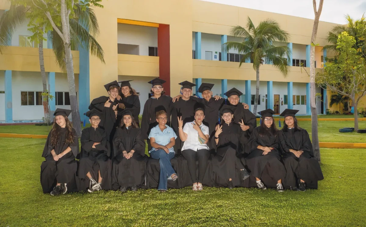 Fotografía institucional — Anuario Escolar