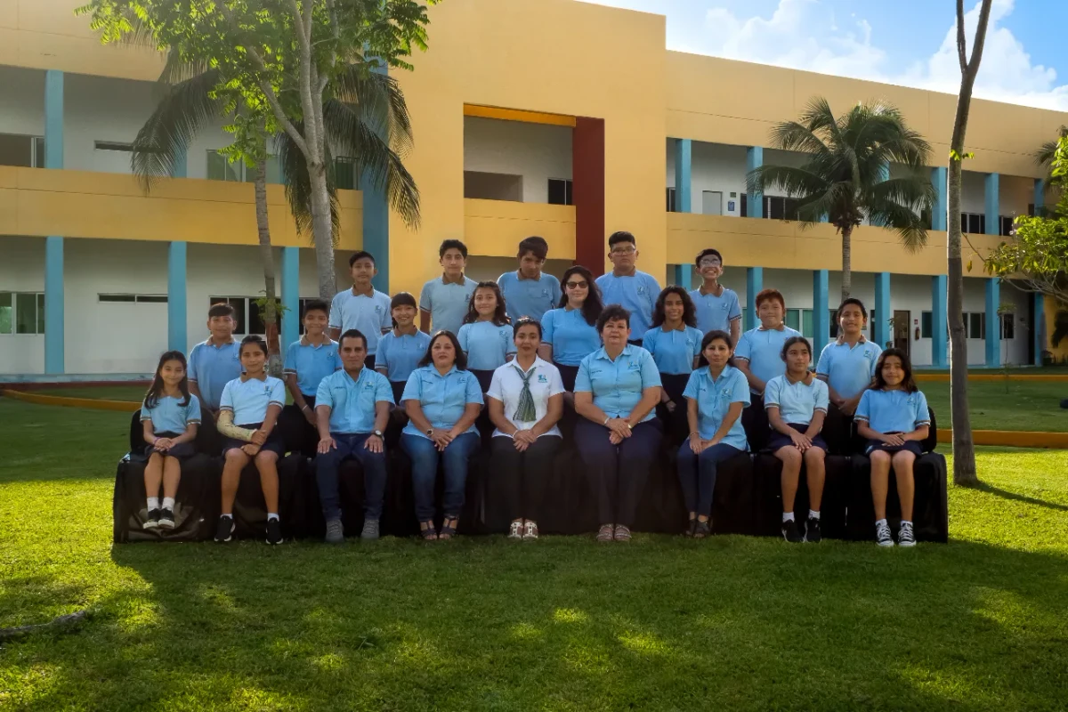 Fotografía institucional — Anuario Escolar