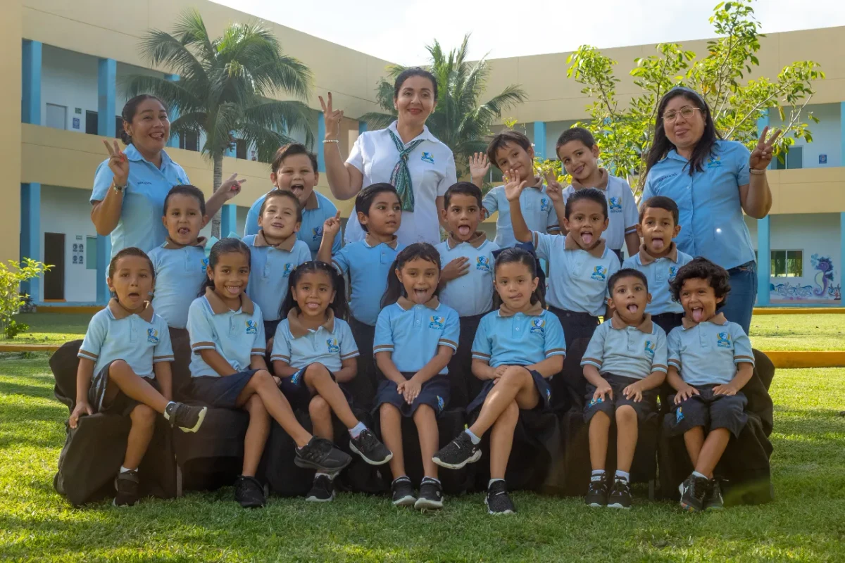 Fotografía institucional — Anuario Escolar
